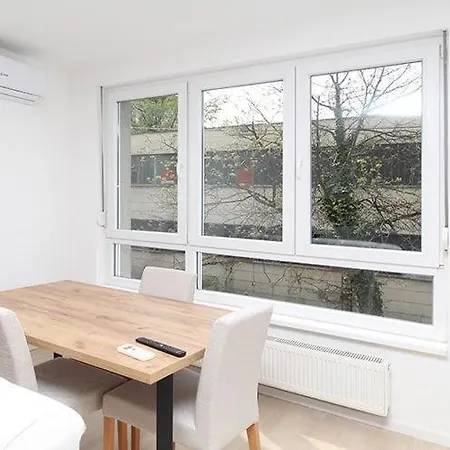 Dijamant Apartment